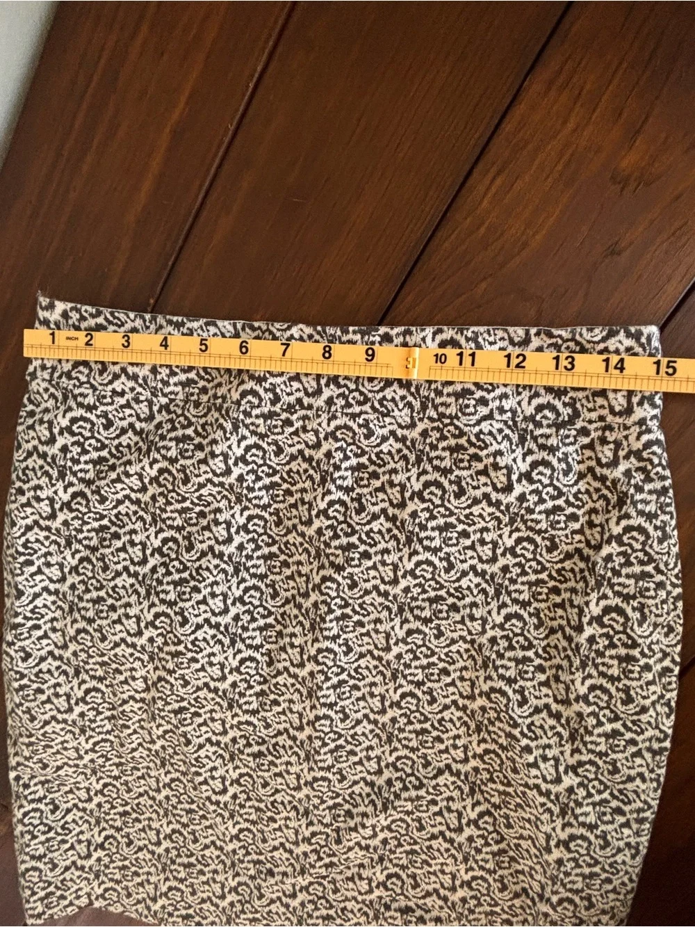 J.Crew Pencil Skirt Geometric Pattern Size 8 Academia